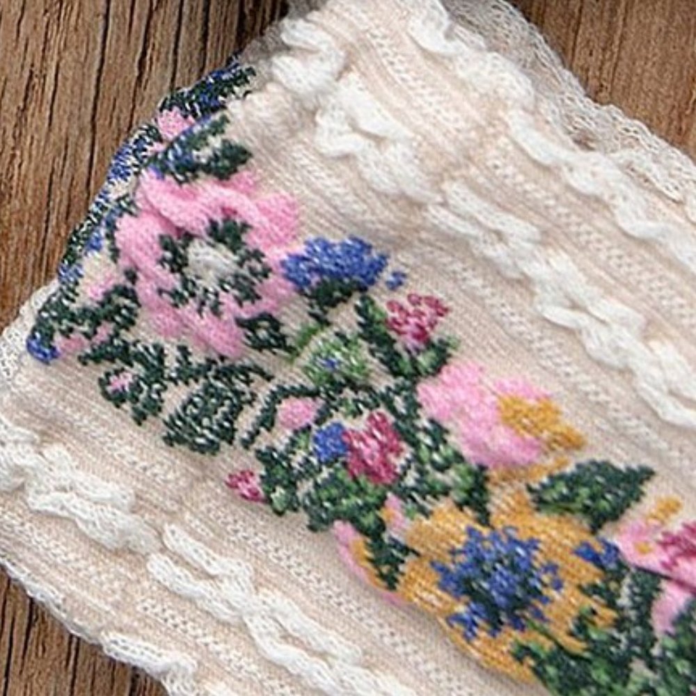 NWT Idowela | Floral Socks - cream